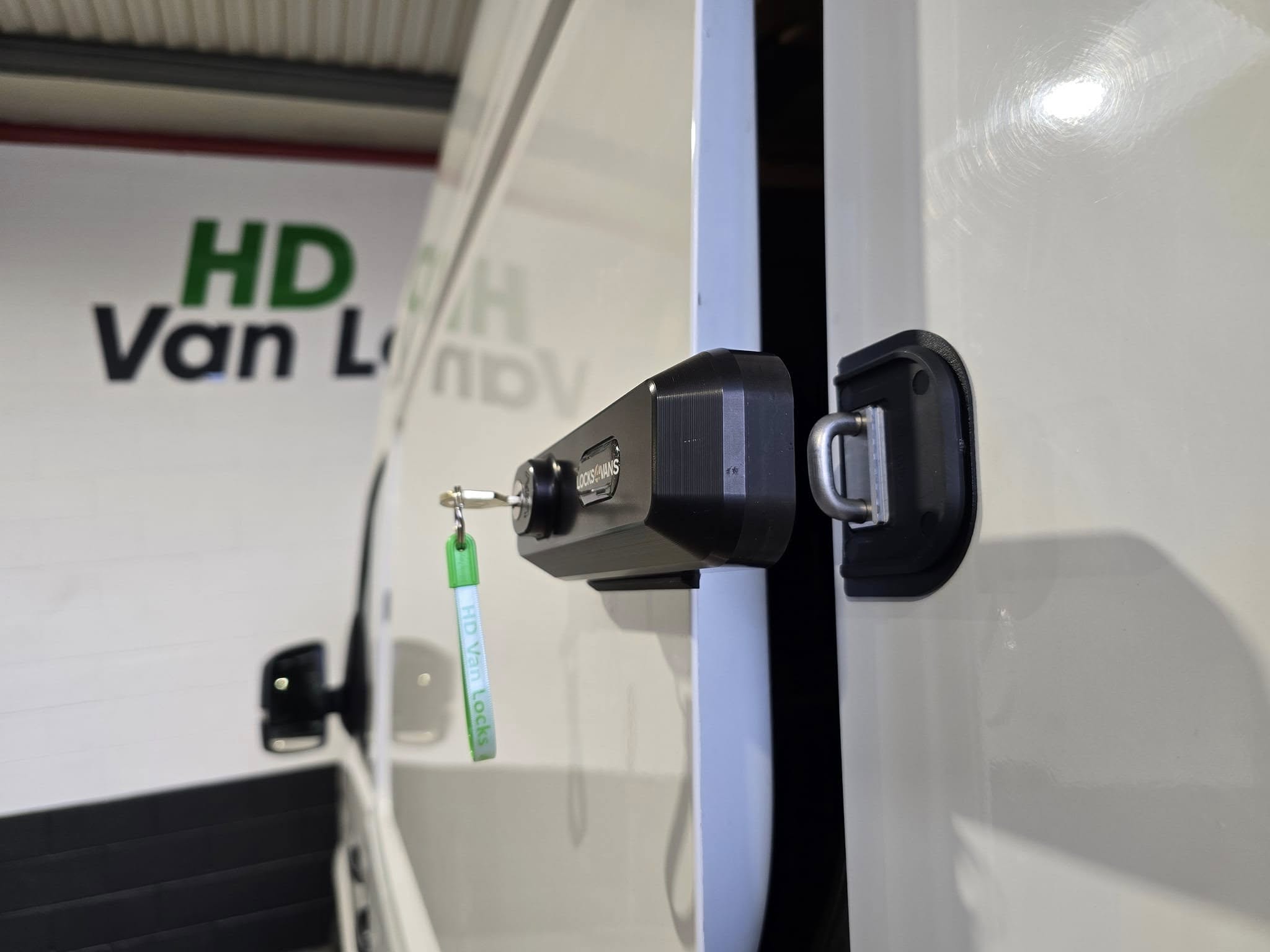 Confronto tra modelli di serrature antifurto per furgoni Daken